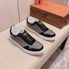 Burberry Low Shoes